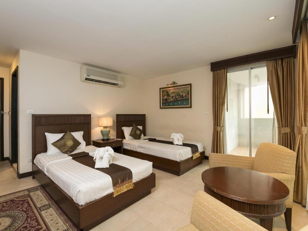 De Arni Hotel 3*